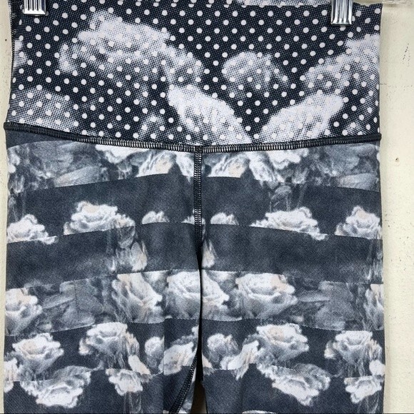 Lululemon High Times Pant *Full-On Luon Dream Rose Stripe Neutral Blush Black 4 - Picture 8 of 14